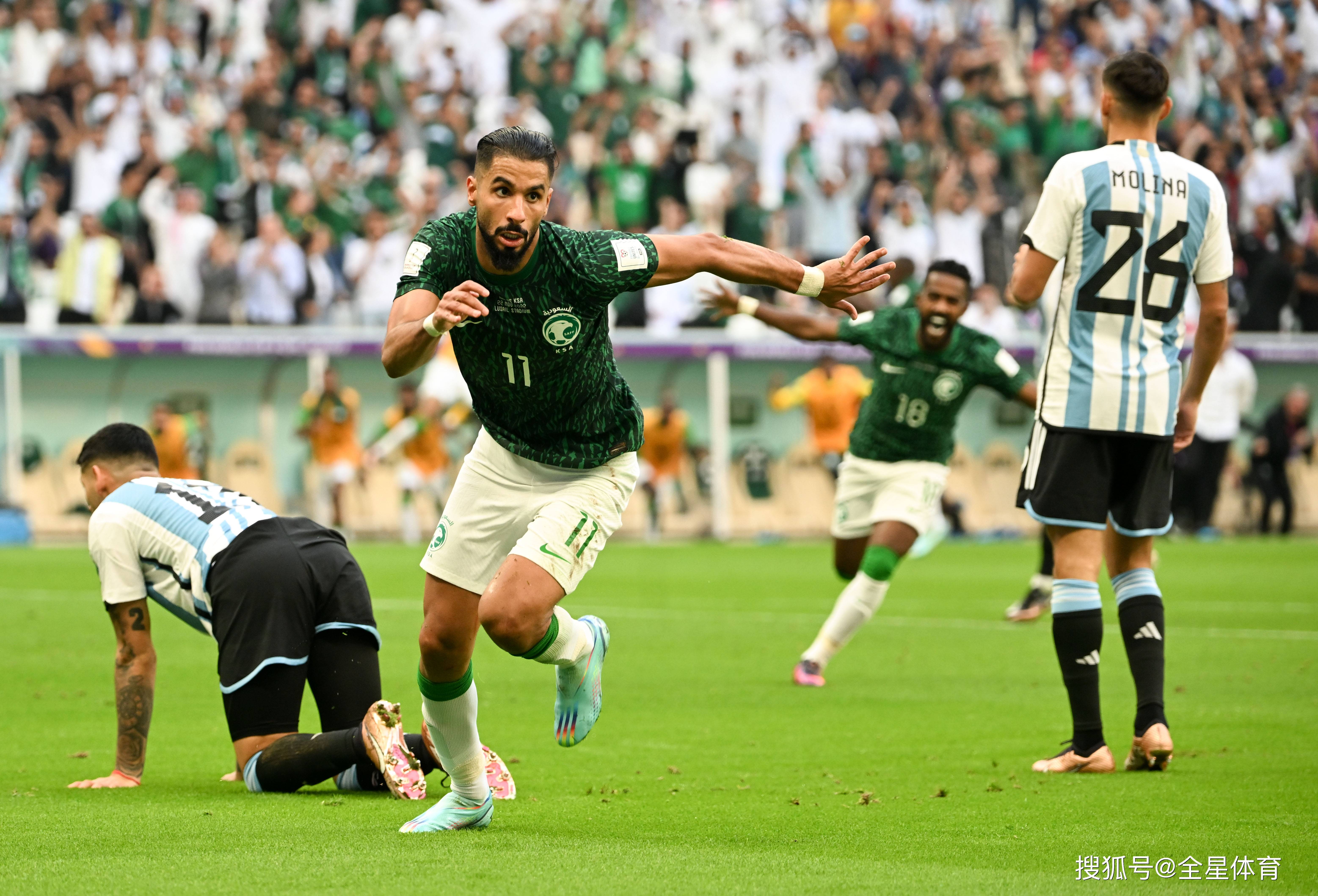 开云体育赛事直播包含今夜体能课后,毕尔巴鄂竞技队长鼓劲备战中超,气氛紧张,年轻球员得到机会的词条